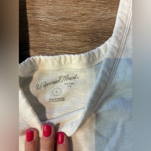Universal Thread Basic Tank Top - Picture 2 of 3